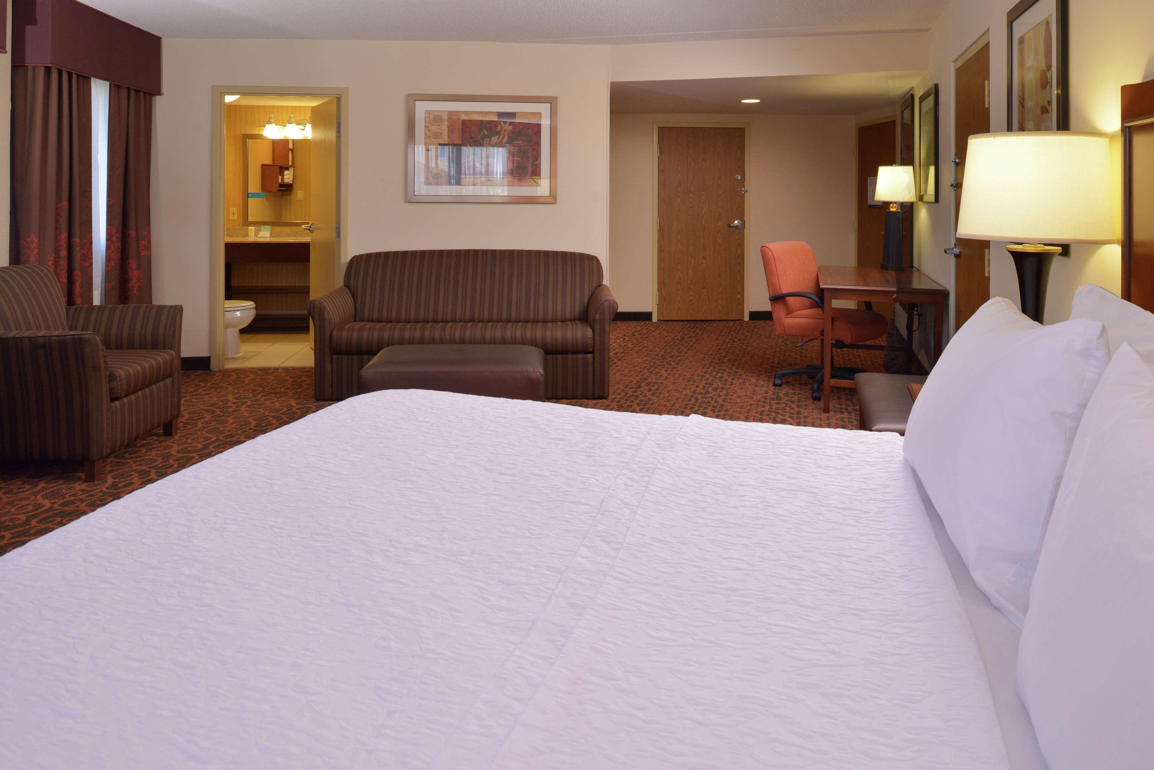 Hampton Inn Frederick Ngoại thất bức ảnh