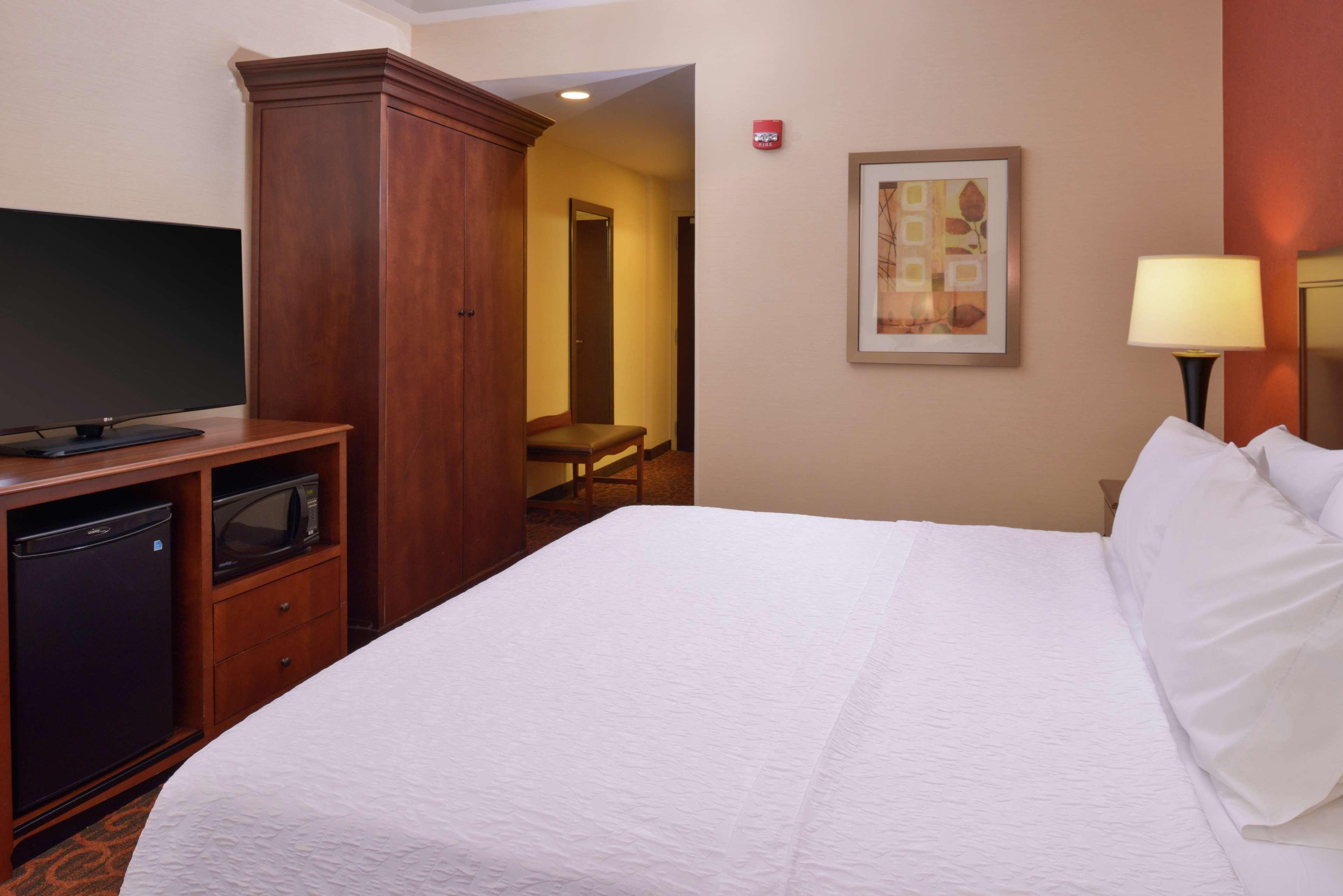 Hampton Inn Frederick Ngoại thất bức ảnh