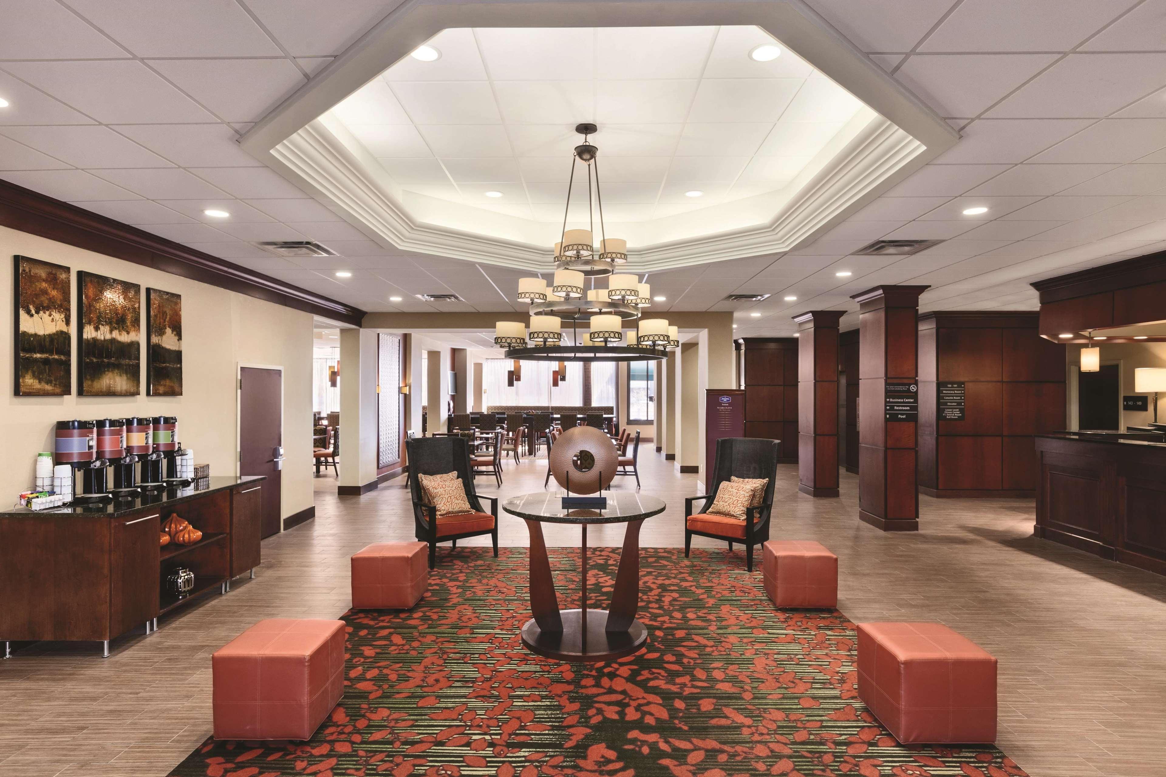 Hampton Inn Frederick Ngoại thất bức ảnh