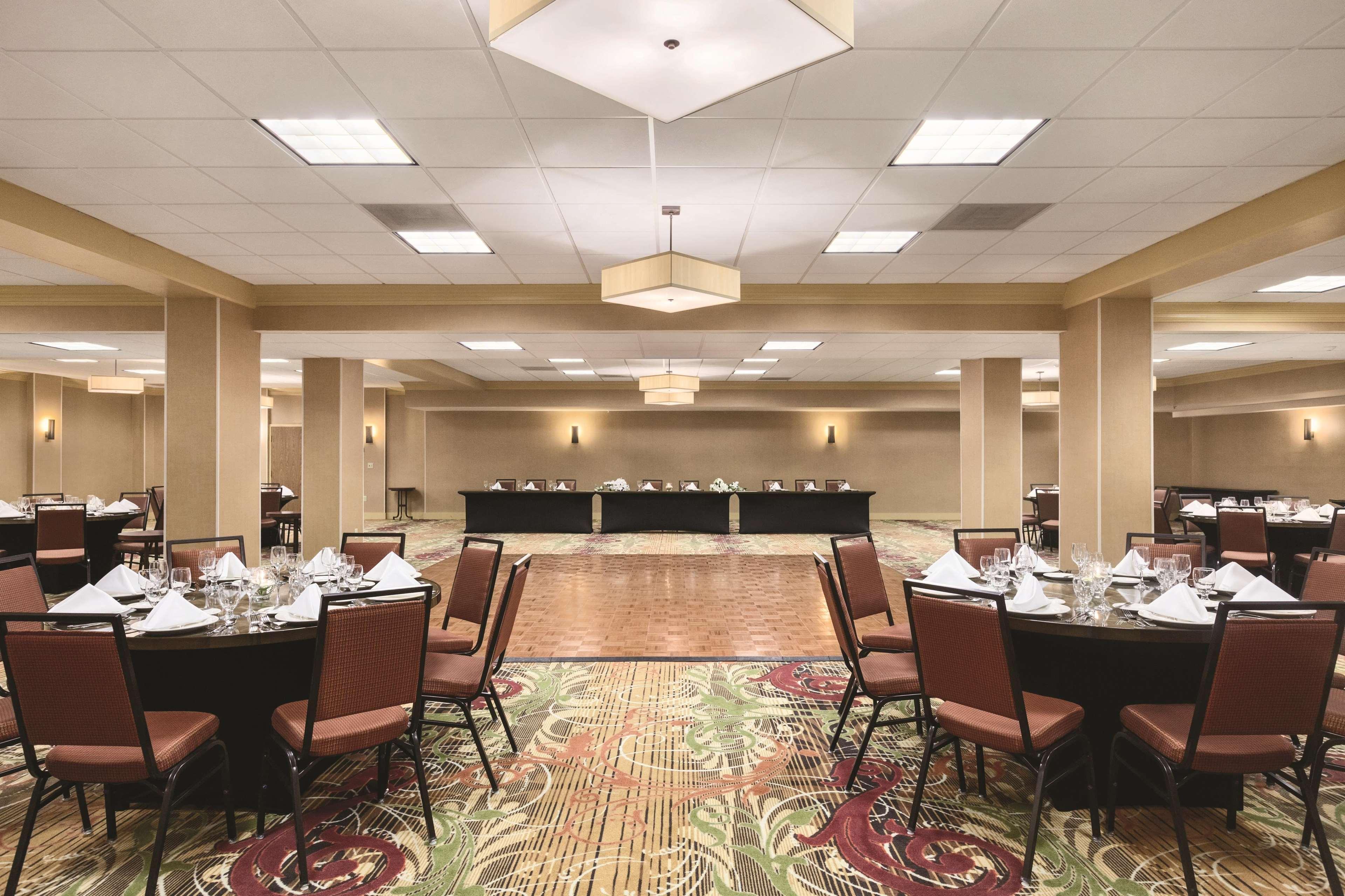 Hampton Inn Frederick Ngoại thất bức ảnh