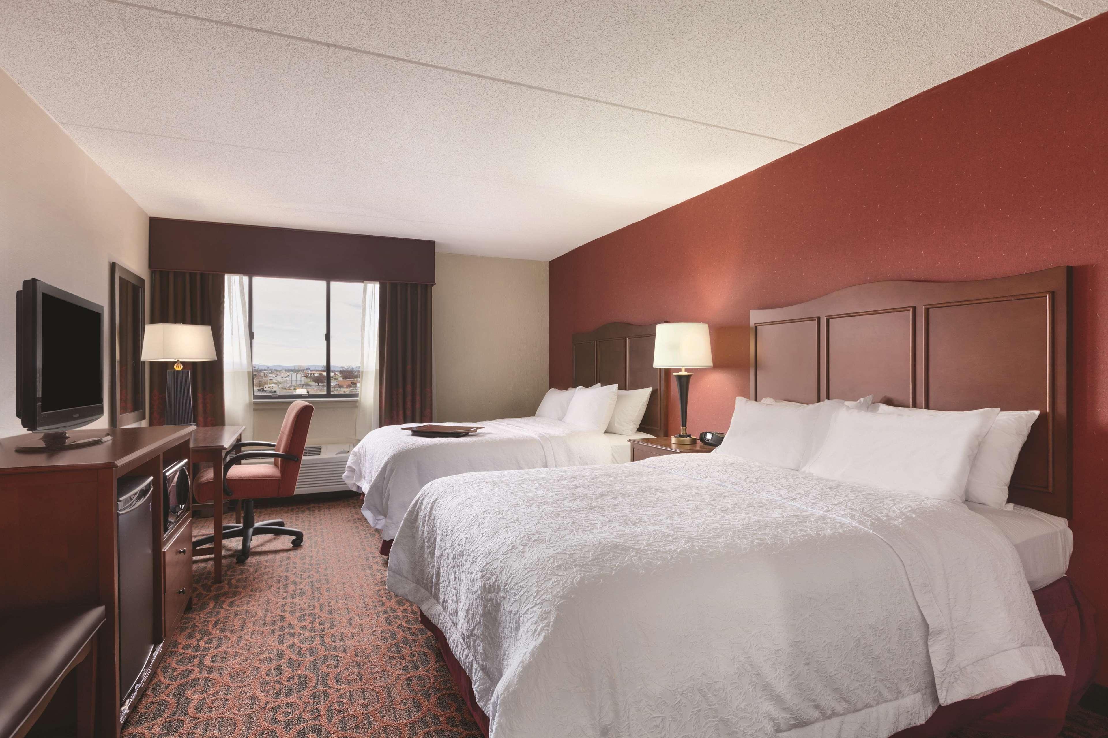Hampton Inn Frederick Ngoại thất bức ảnh