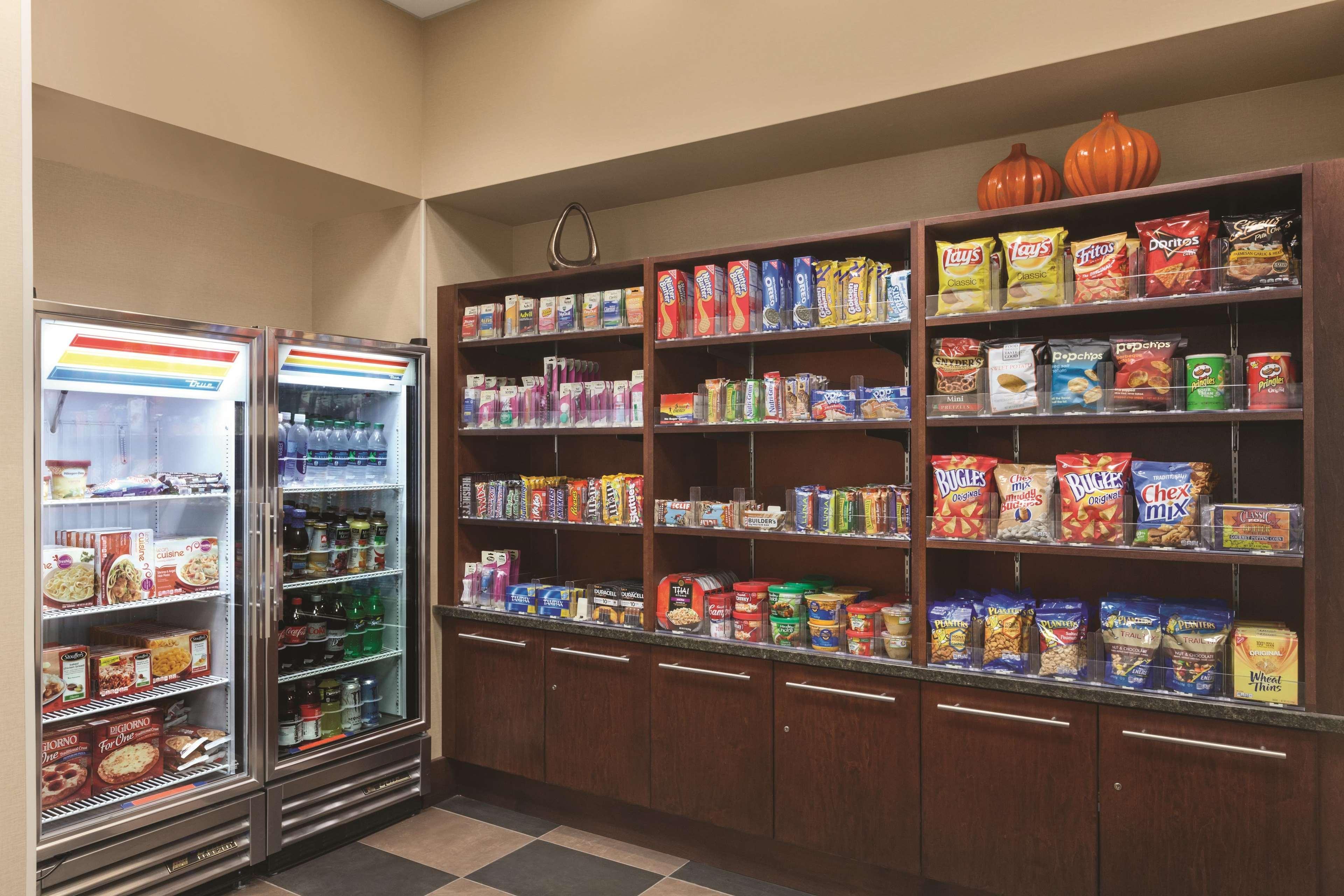 Hampton Inn Frederick Ngoại thất bức ảnh