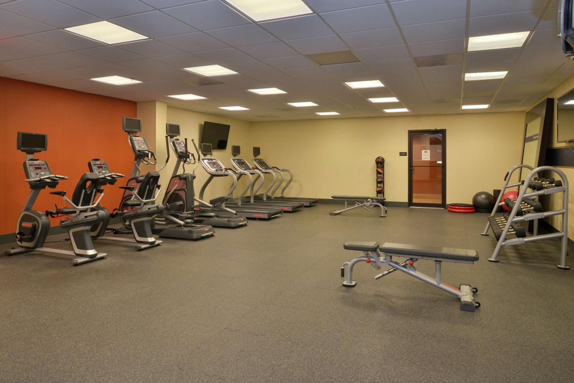 Hampton Inn Frederick Ngoại thất bức ảnh