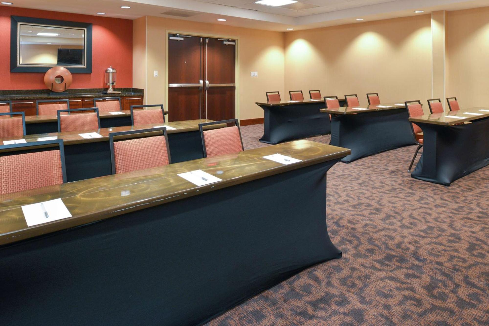 Hampton Inn Frederick Ngoại thất bức ảnh