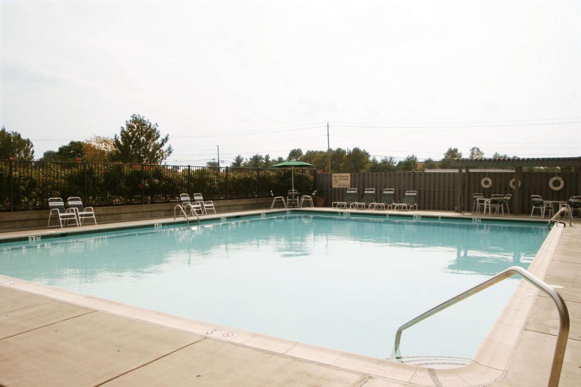 Hampton Inn Frederick Ngoại thất bức ảnh