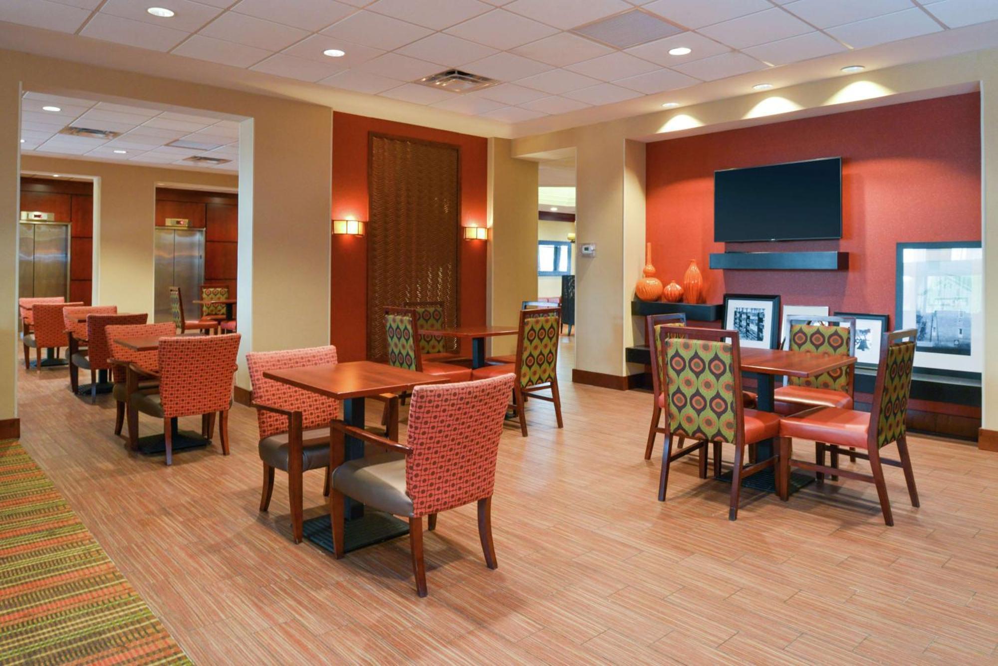 Hampton Inn Frederick Ngoại thất bức ảnh