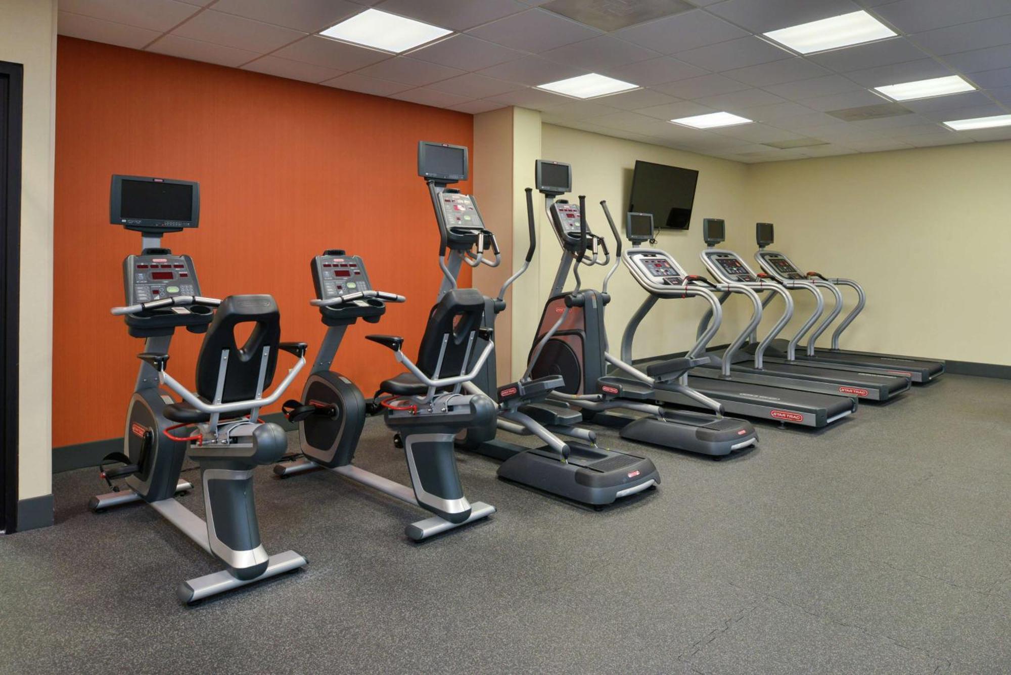 Hampton Inn Frederick Ngoại thất bức ảnh