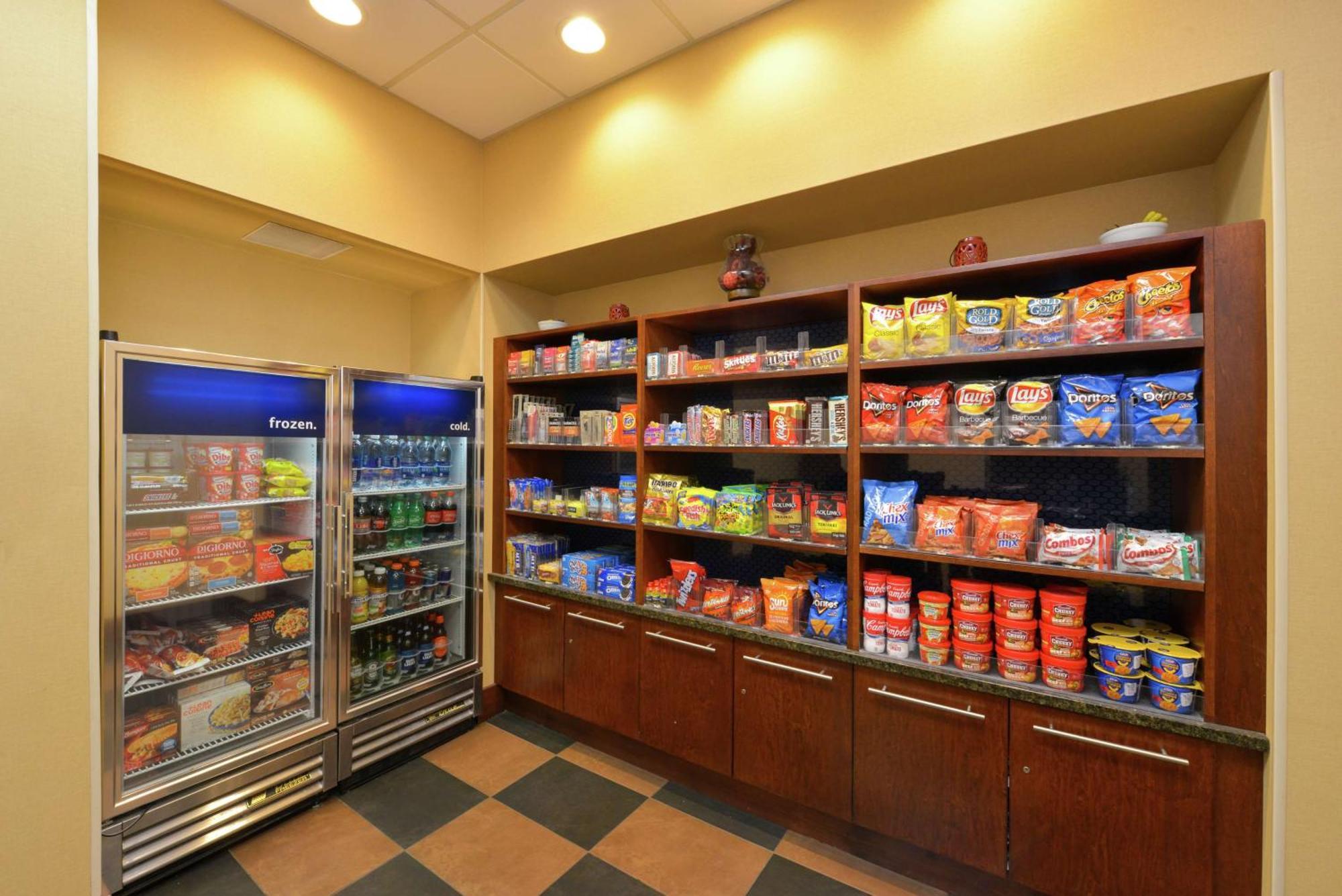 Hampton Inn Frederick Ngoại thất bức ảnh